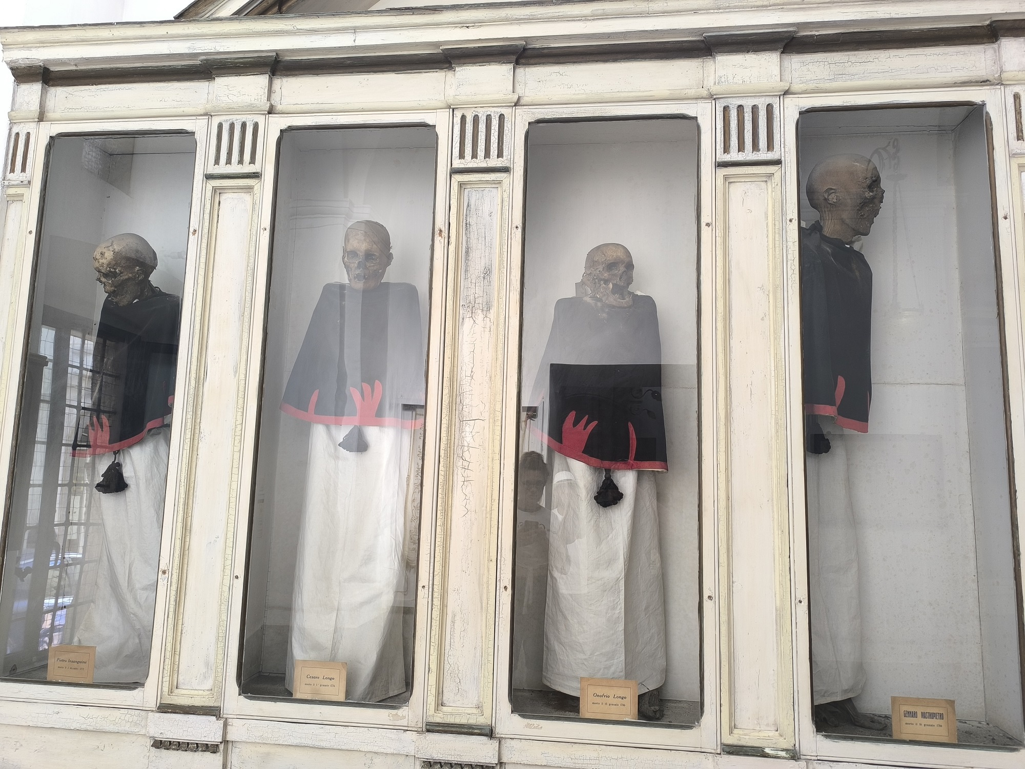 Les momies de Monopoli : le silence éternel de Sainte-Marie-du-Suffrage les momies de monopoli le silence eternel de sainte marie du suffrage 1 les-momies-de-monopoli-le-silence-eternel-de-sainte-marie-du-suffrage-1