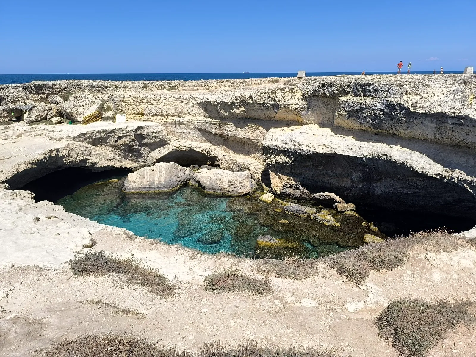 La Grotta Della Poesia (Pouilles) : poésie naturelle et histoire millénaire la grotta della poesia pouilles grotte de la poesie italie 3 la-grotta-della-poesia-pouilles-grotte-de-la-poesie-italie-3