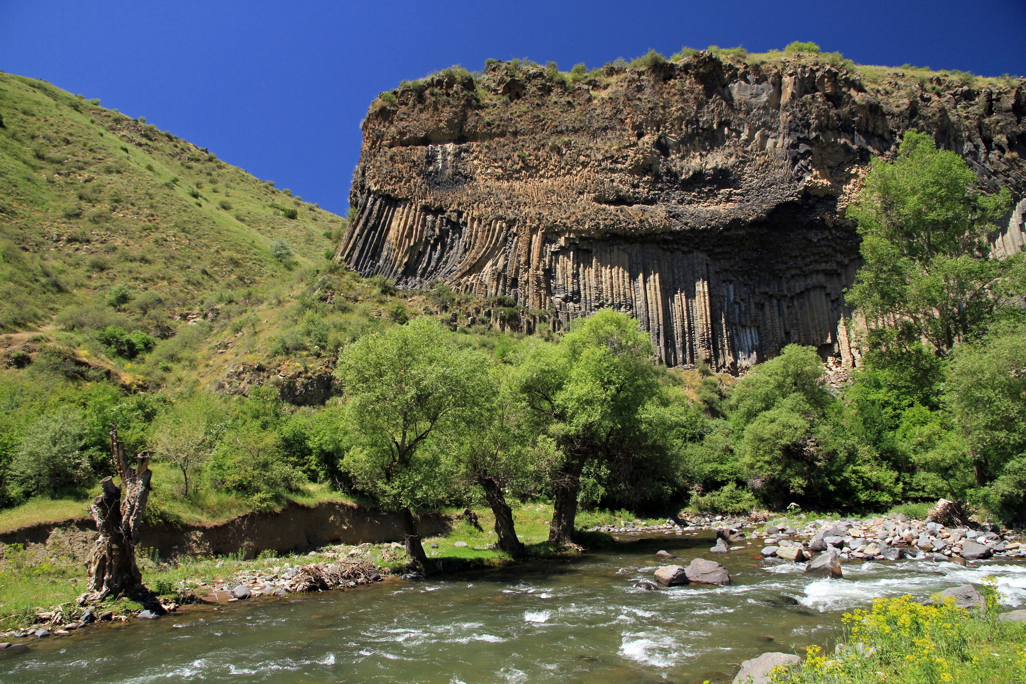 Symphonie des Pierres : les orgues basaltiques des gorges de Garni (Arménie) symphonie des pierres les orgues basaltiques des gorges de garni armenie 1 symphonie-des-pierres-les-orgues-basaltiques-des-gorges-de-garni-armenie-1