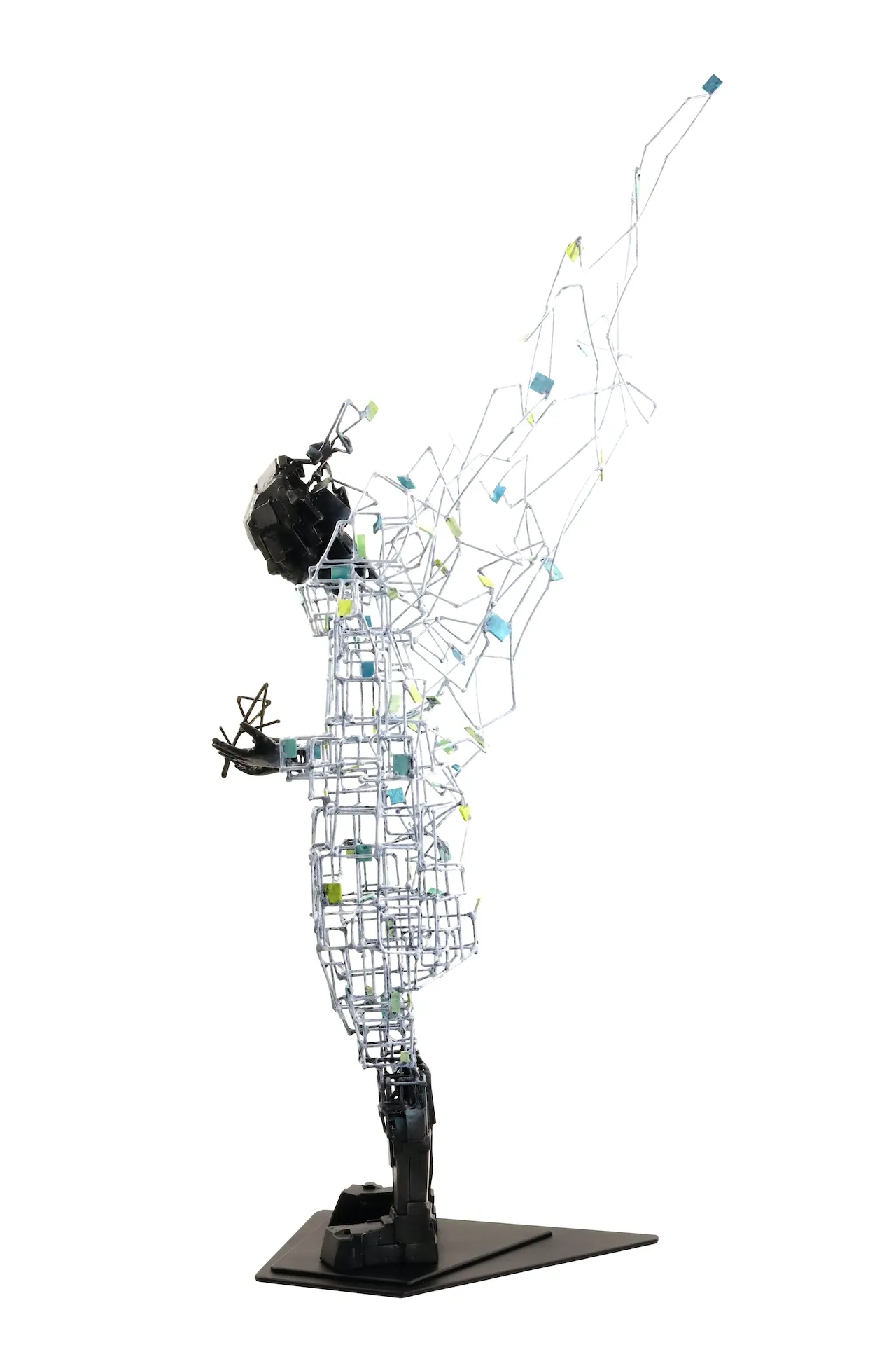 Tomohiro Inaba : le sculpteur japonais qui transforme le fer en rêve évanescent tomohiro inaba le sculpteur japonais qui transforme le fer en reve evanescent 5 tomohiro-inaba-le-sculpteur-japonais-qui-transforme-le-fer-en-reve-evanescent-5