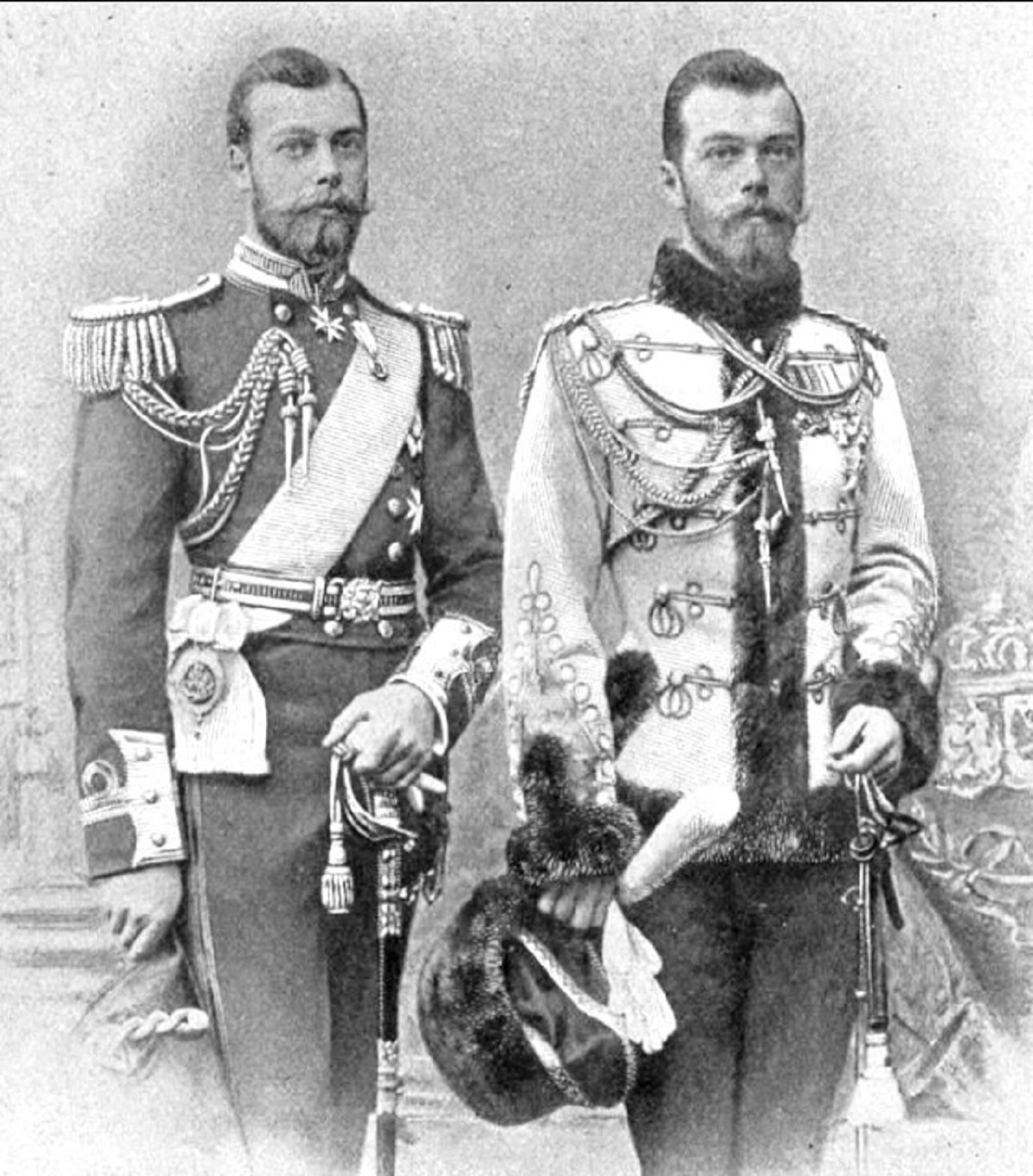 George V et Nicolas II : cousins, sosies et tragédies impériales george v et nicholas ii 1 george-v-et-nicolas-ii-1