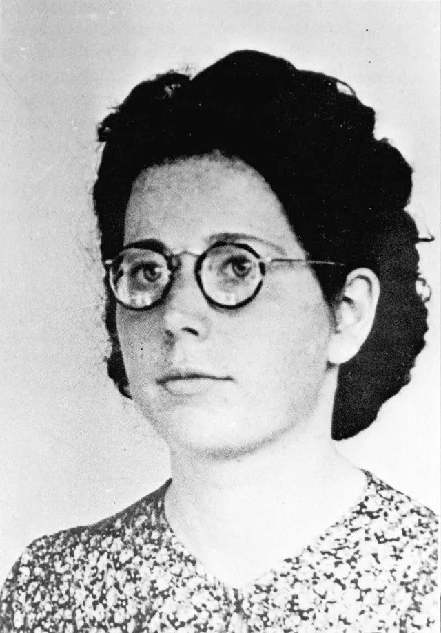 Hannie Schaft, la fille aux cheveux roux qui a défié les nazis hannie schaft la fille aux cheveux roux qui a defie les nazis 2 hannie-schaft-la-fille-aux-cheveux-roux-qui-a-defie-les-nazis-2