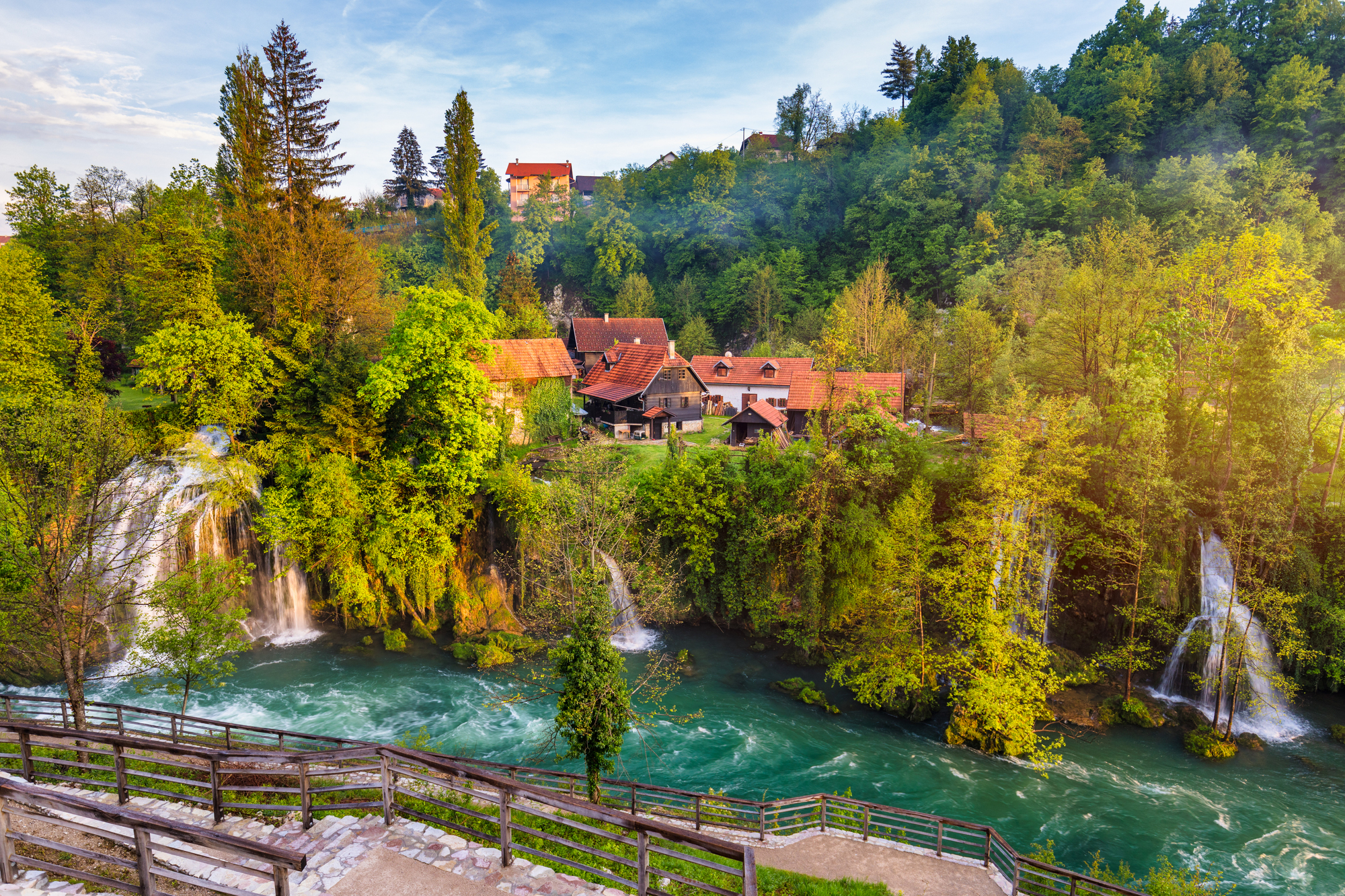 Rastoke, village aux cascades féeriques de Croatie rastoke village aux cascades feeriques de croatie 4 rastoke-village-aux-cascades-feeriques-de-croatie-4