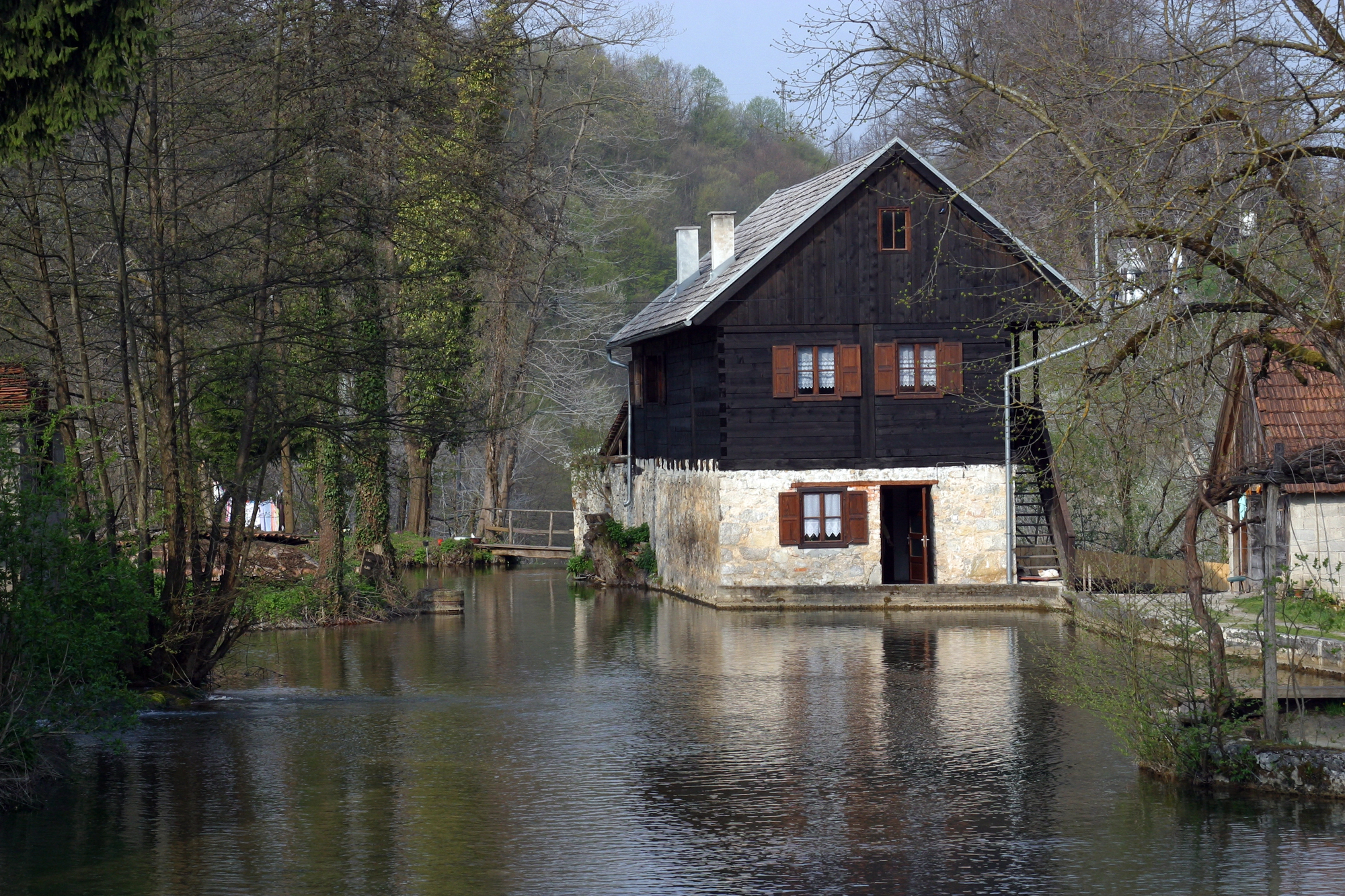 Rastoke, village aux cascades féeriques de Croatie rastoke village aux cascades feeriques de croatie 8 rastoke-village-aux-cascades-feeriques-de-croatie-8