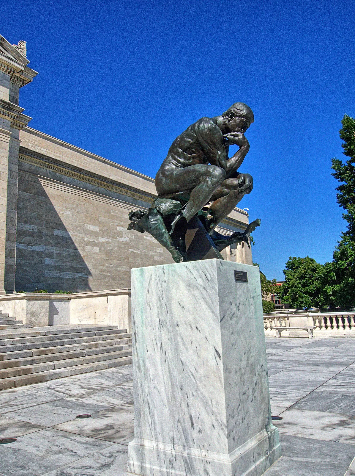Le Penseur de Cleveland : quand Rodin résiste à une bombe le penseur de cleveland quand rodin resiste a une bombe 4 le-penseur-de-cleveland-quand-rodin-resiste-a-une-bombe-4
