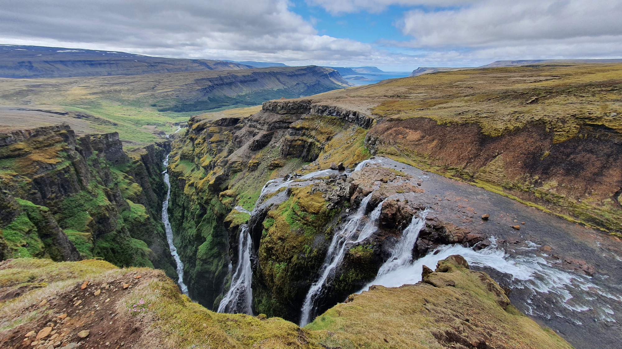 glymur la grande cascade dislande que je nai pas eu le temps de voir et que je garde en reserve 6 glymur la grande cascade dislande que je nai pas eu le temps de voir et que je garde en reserve 6