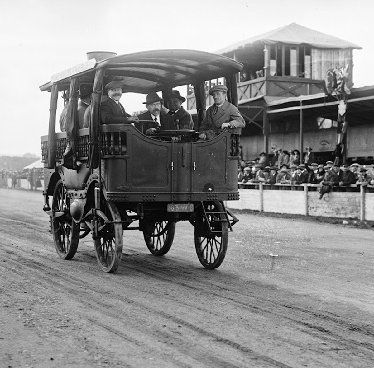 lobeissante voiture vapeur amedee bollee 3 l'obéissante voiture vapeur amedee bollee 3