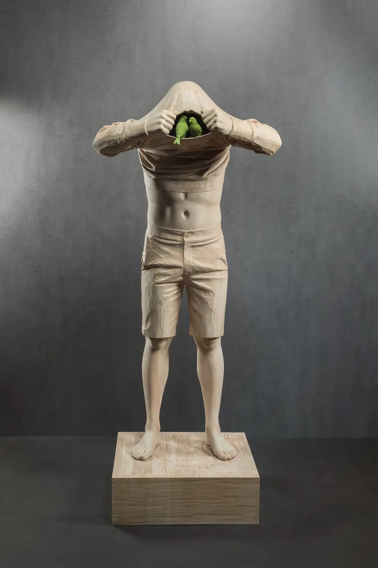 christian verginer des sculptures en bois ou lenfance se fait devorer par la nature en douceur 8 christian verginer des sculptures en bois ou lenfance se fait devorer par la nature en douceur 8