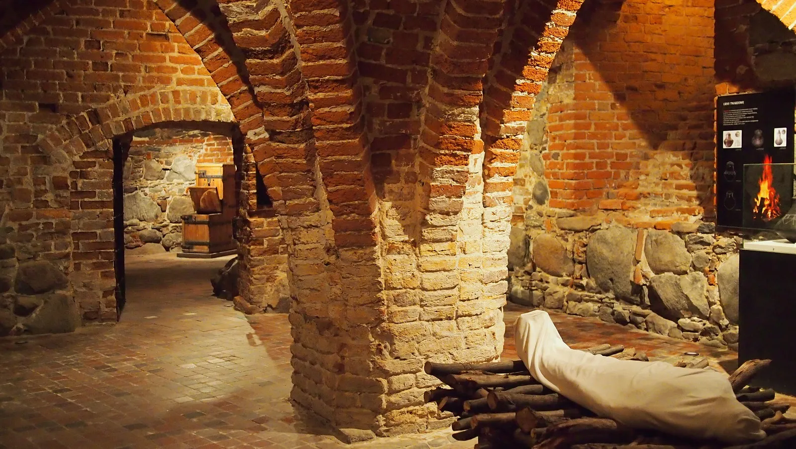 le dansker de kwidzyn la plus spectaculaire tour des toilettes du moyen age 8 le dansker de kwidzyn la plus spectaculaire tour des toilettes du moyen age 8