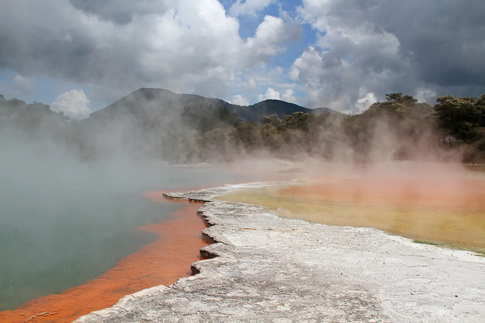 champagne pool bassin geothermique de nouvelle zelande wai o tapu 5 champagne pool bassin geothermique de nouvelle zelande wai o tapu 5