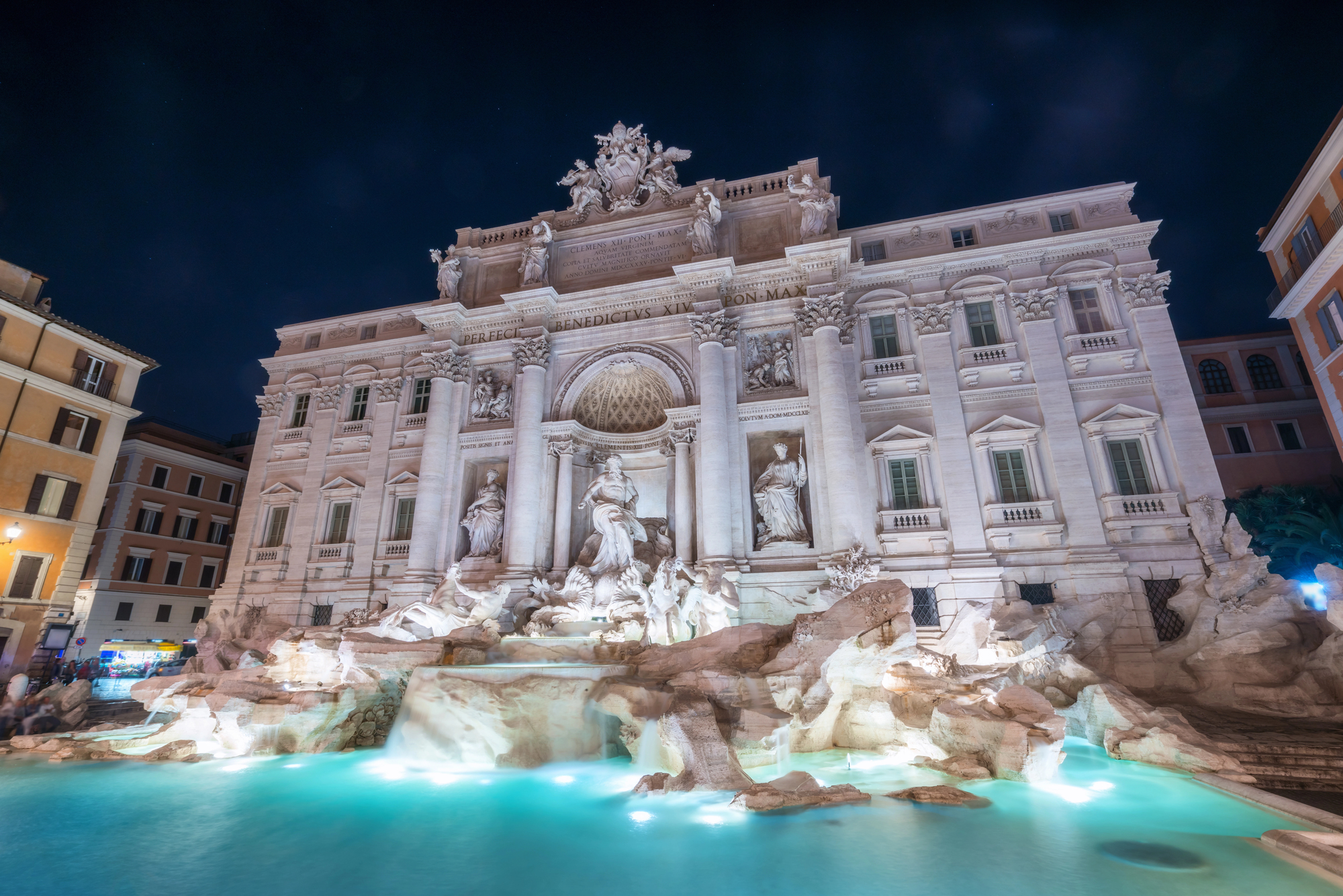 la fontaine de trevi devient payante rome fait desormais payer lacces au plus pres de son monument star 4 la fontaine de trevi devient payante rome fait desormais payer lacces au plus pres de son monument star 4