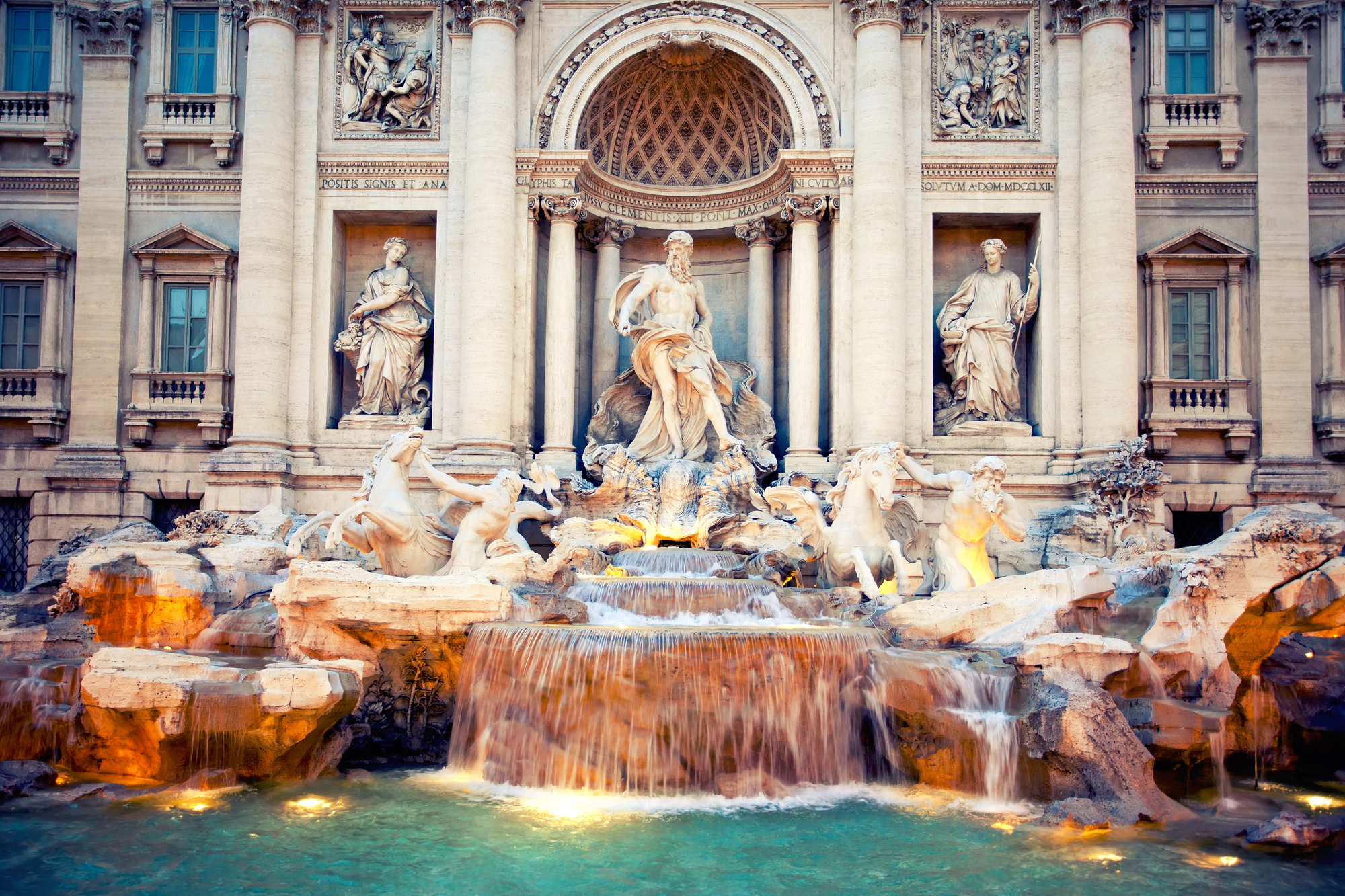 la fontaine de trevi devient payante rome fait desormais payer lacces au plus pres de son monument star 6 la fontaine de trevi devient payante rome fait desormais payer lacces au plus pres de son monument star 6