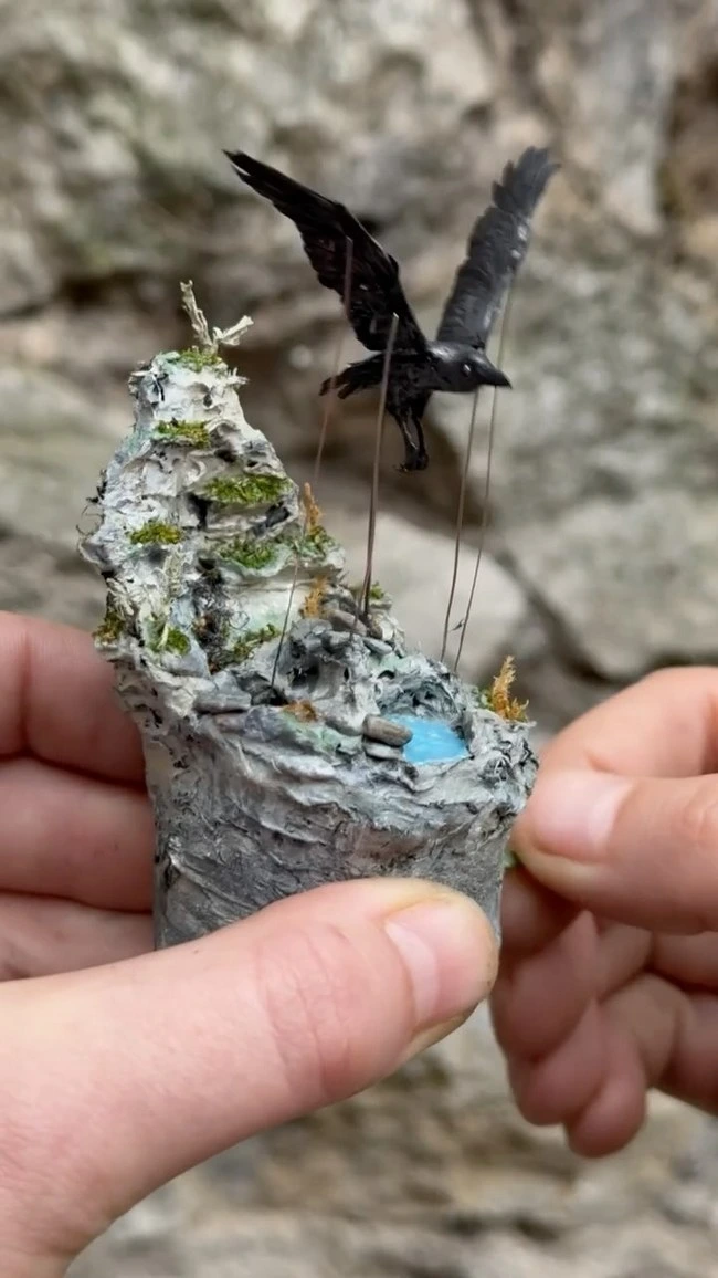 les miniatures animees et sculptures cinetiques de penny thomson 2 corbeau les miniatures animees et sculptures cinetiques de penny thomson 2 corbeau