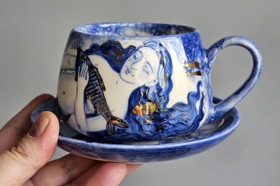 Les céramiques sirènes de Iuliia Osoka, entre porcelaine, écume bleue et rehauts d’or les ceramiques sirenes de iuliia osoka entre porcelaine ecume bleue et rehauts d or 1 les ceramiques sirenes de iuliia osoka entre porcelaine ecume bleue et rehauts d or 1