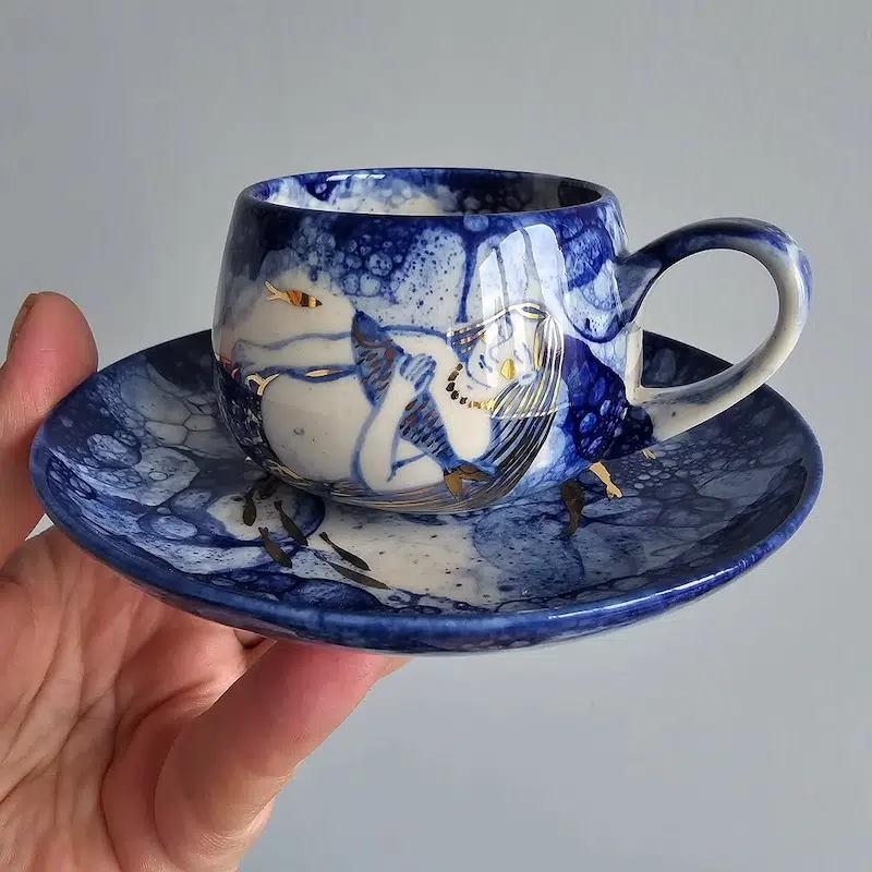 les ceramiques sirenes de iuliia osoka entre porcelaine ecume bleue et rehauts d or 14 les ceramiques sirenes de iuliia osoka entre porcelaine ecume bleue et rehauts d or 14