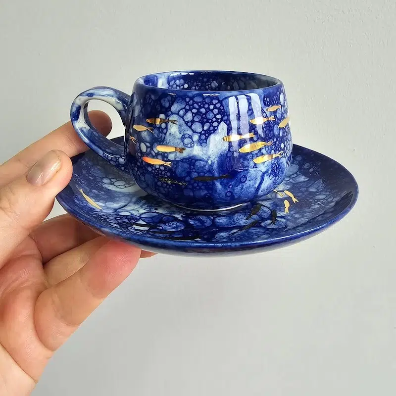 les ceramiques sirenes de iuliia osoka entre porcelaine ecume bleue et rehauts d or 15 les ceramiques sirenes de iuliia osoka entre porcelaine ecume bleue et rehauts d or 15