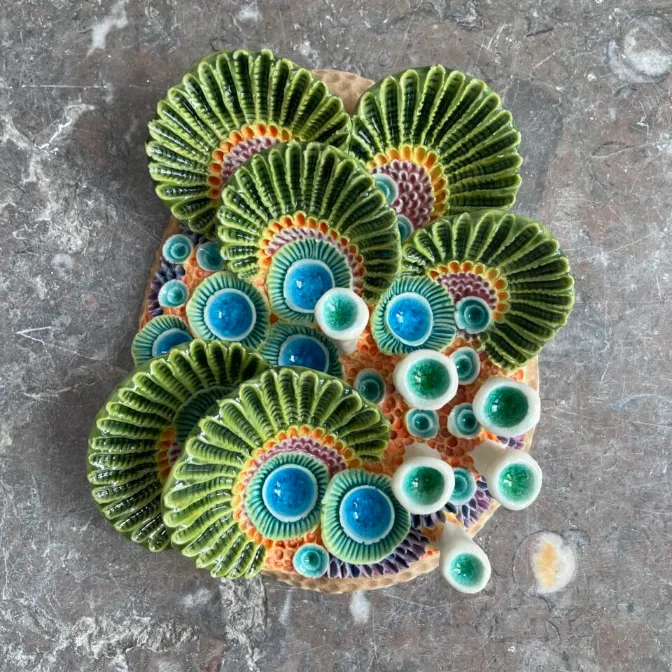 les creatures marines en ceramique de lisa stevens un recif fige dans le temps 8 les creatures marines en ceramique de lisa stevens un recif fige dans le temps 8