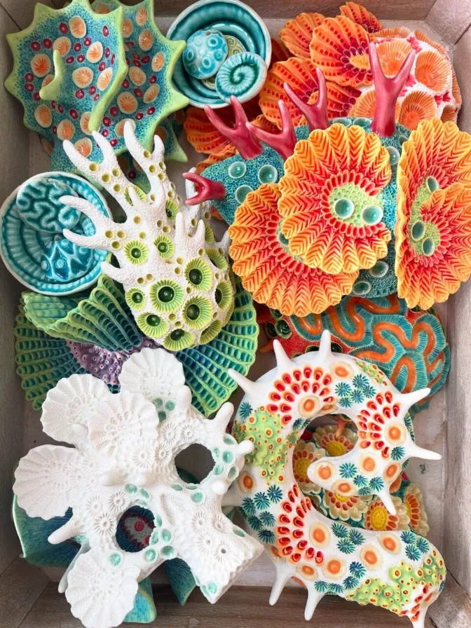 les creatures marines en ceramique de lisa stevens un recif fige dans le temps 9 les creatures marines en ceramique de lisa stevens un recif fige dans le temps 9