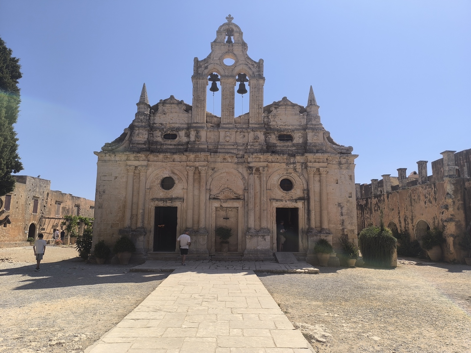 le monastere d arkadi le sanctuaire cretois ou la liberte sest ecrite dans la poudre 3 Eglise du monastère d'Arkadi