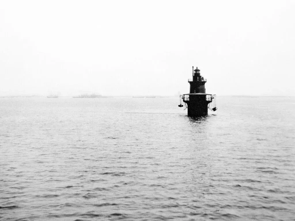 un phare a vendre au milieu de la baie de chesapeake 2 un phare a vendre au milieu de la baie de chesapeake 2