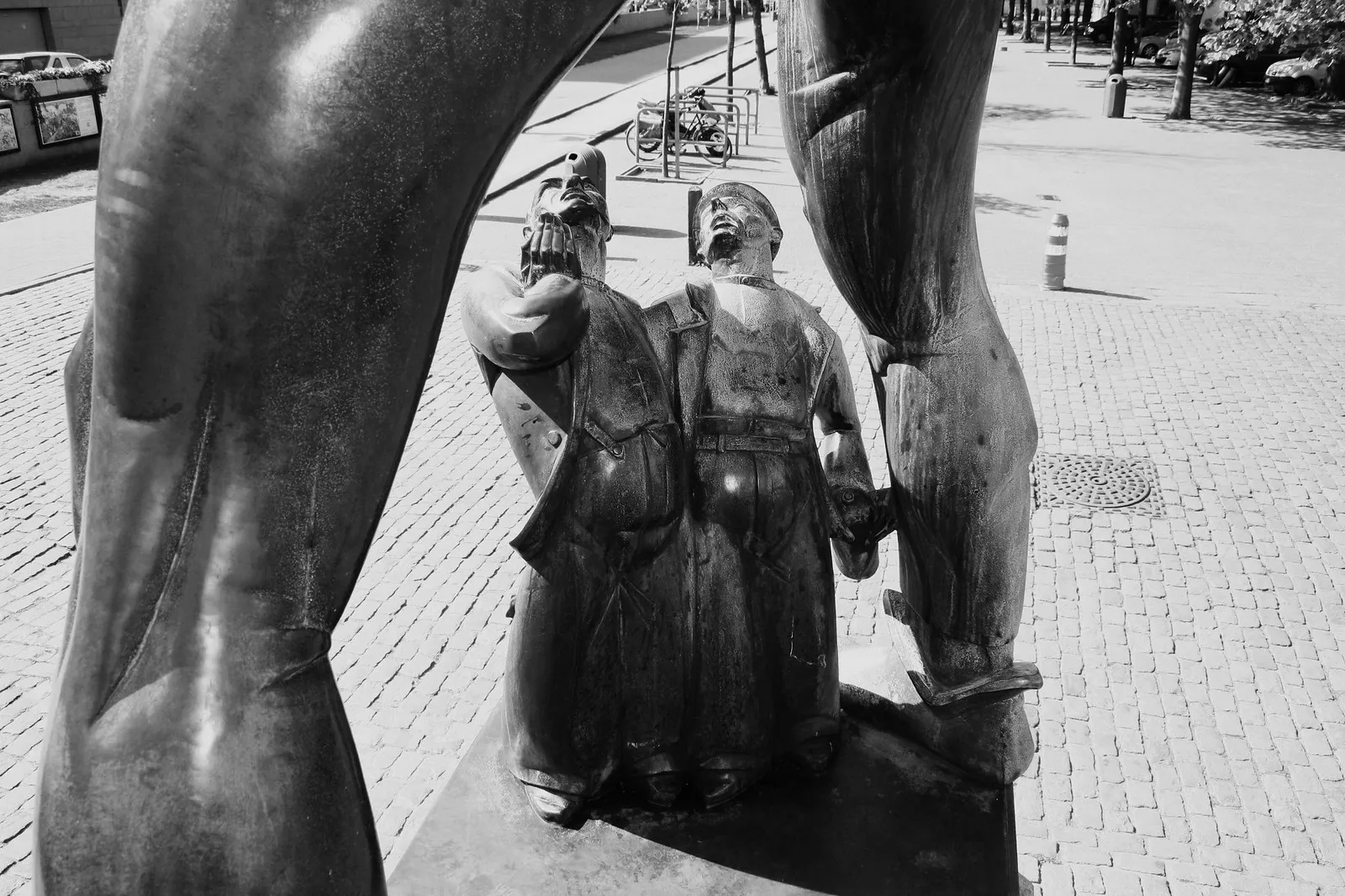 statue lange wapper deux ivrognes 2 statue lange wapper deux ivrognes 2