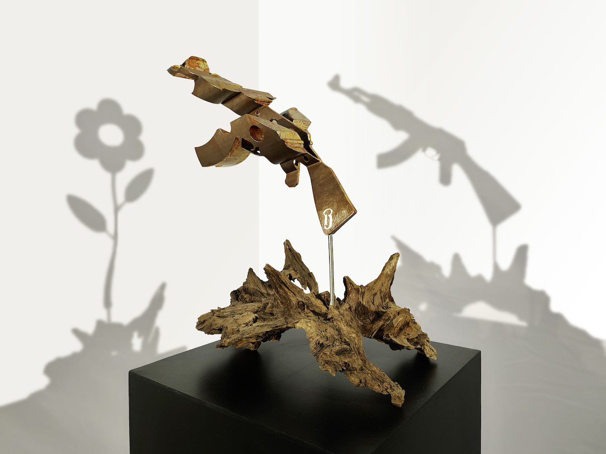les ingenieuses sculptures anamorphiques de Morpho 2 arme a fleur de peau L’Arme à Fleur de peau, sculpture anamorphique de Morpho