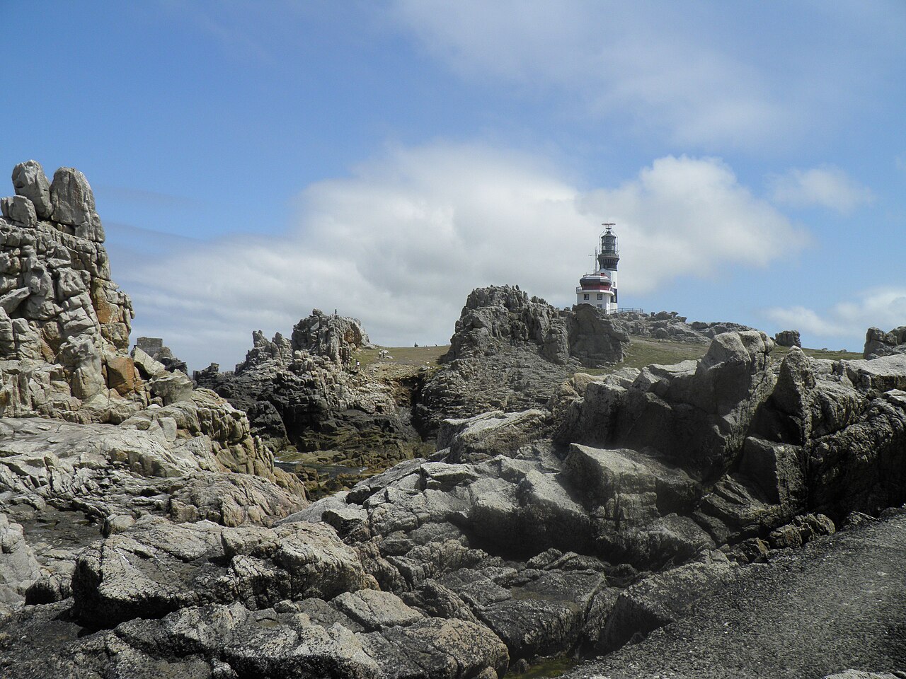 pointe creach phare ouessant Pointe du Créac’h et phare du Créac’h sur l’île d’Ouessant