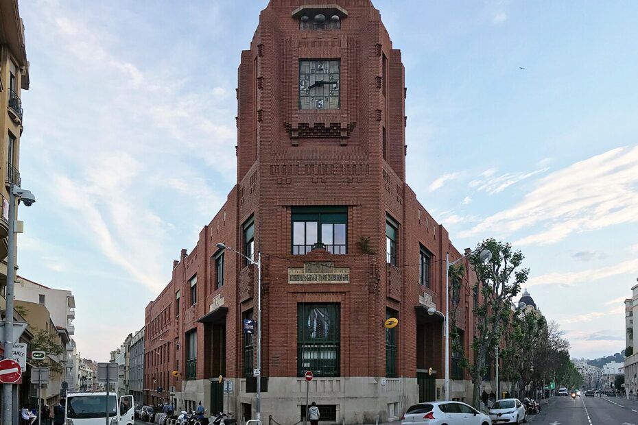 Tour-horloge de la Poste Thiers à Nice